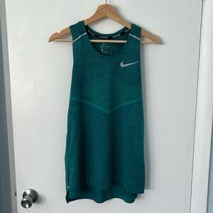 Nike men’s running tank top